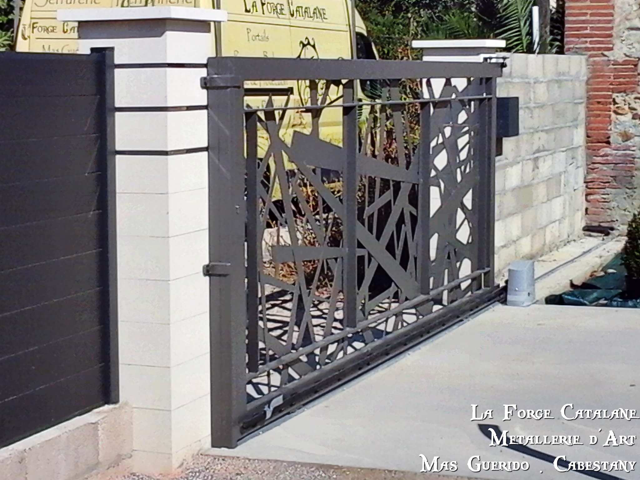 portail coulissant fer plat superpose fer forge catalane (3).jpg